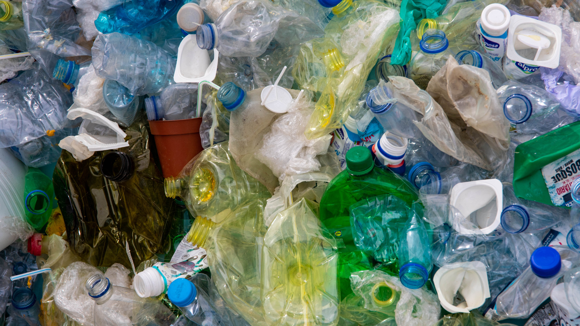 Recomendaciones de la Comisión para fortalecer el reciclado en dieciocho Estados miembros y alcanzar los objetivos de residuos